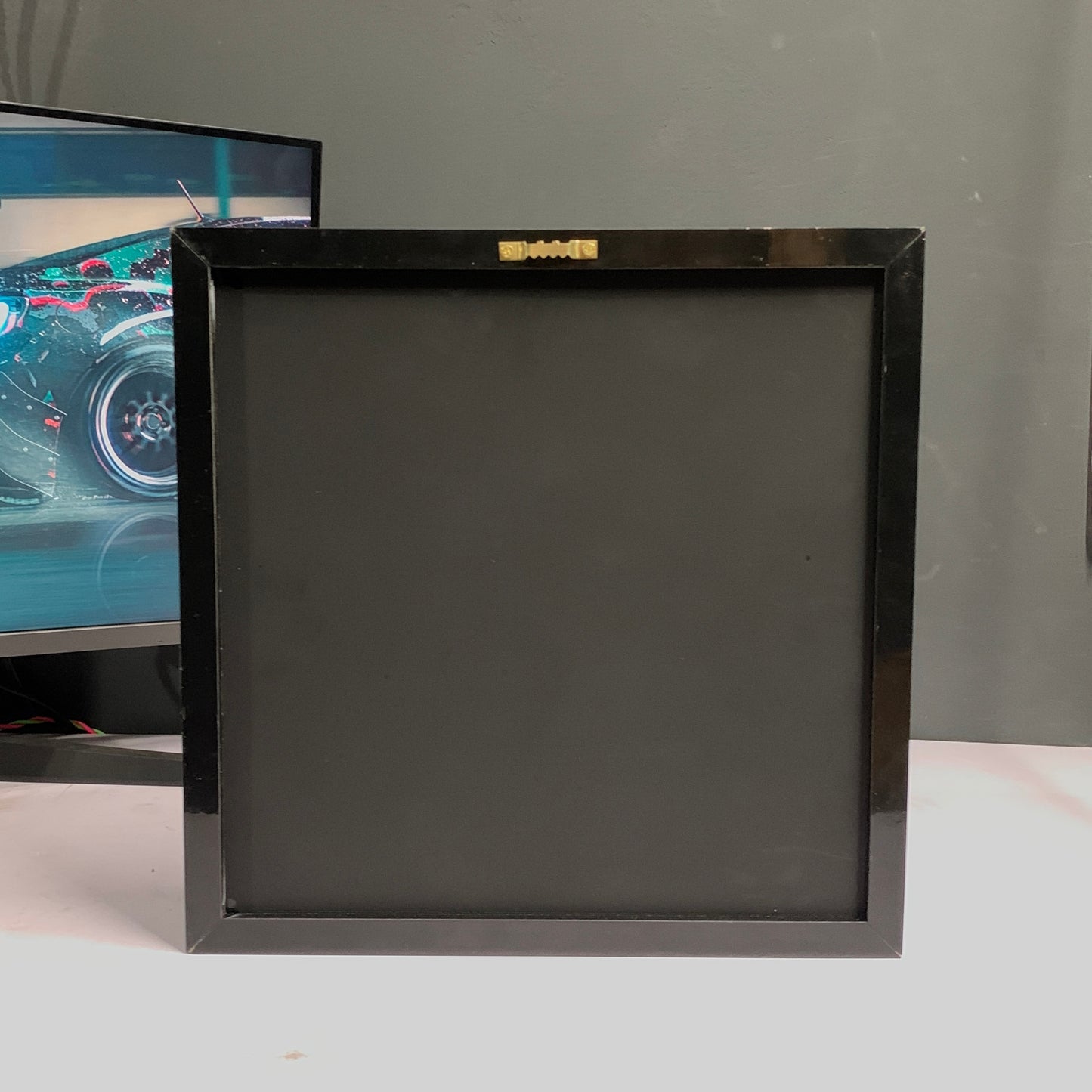 Triple Stacked Frame - USD